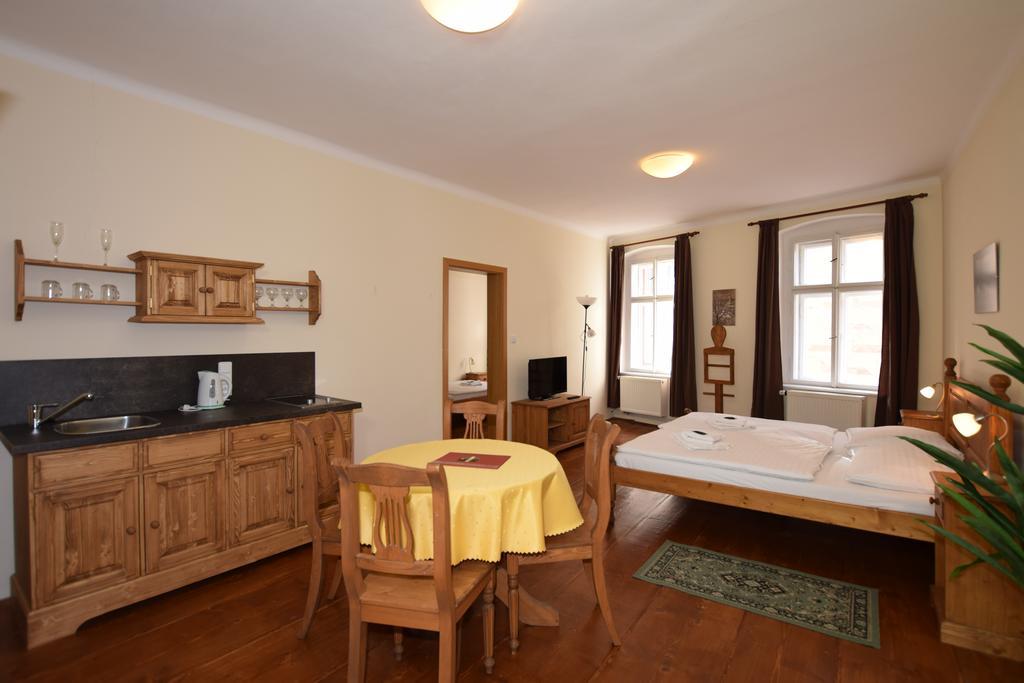 Pension Zamecka Apartma - Castle Apartments Český Krumlov Exteriör bild
