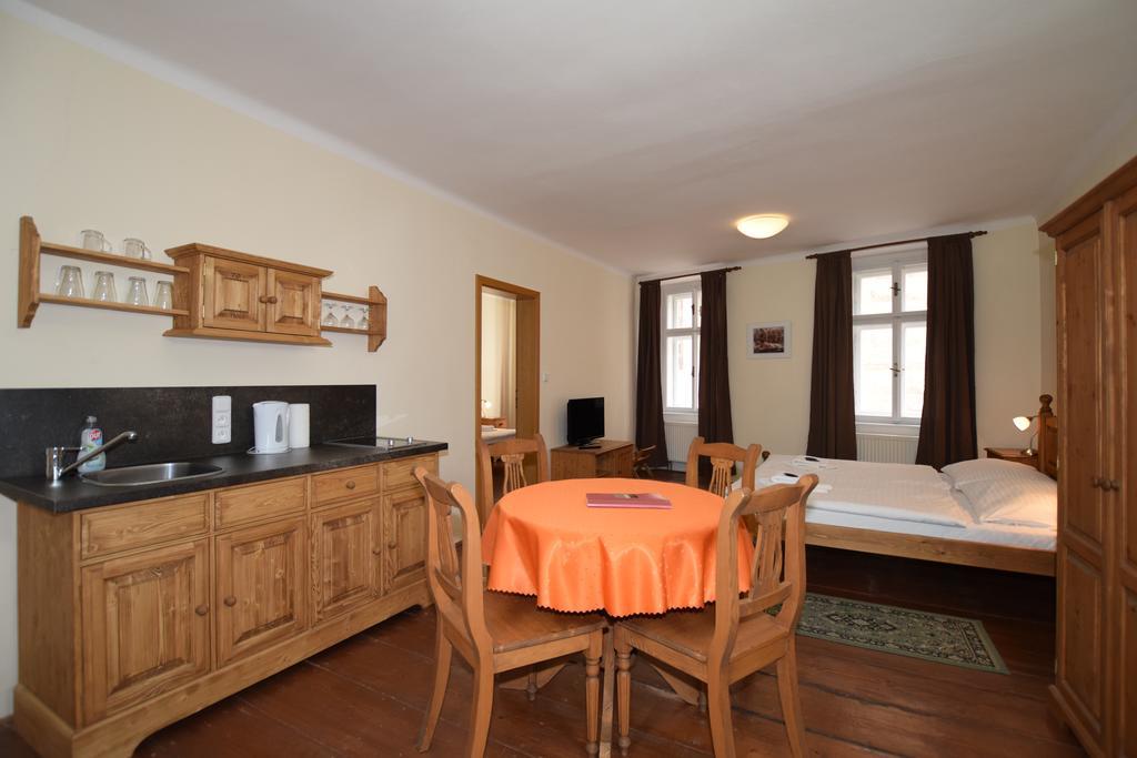 Pension Zamecka Apartma - Castle Apartments Český Krumlov Exteriör bild
