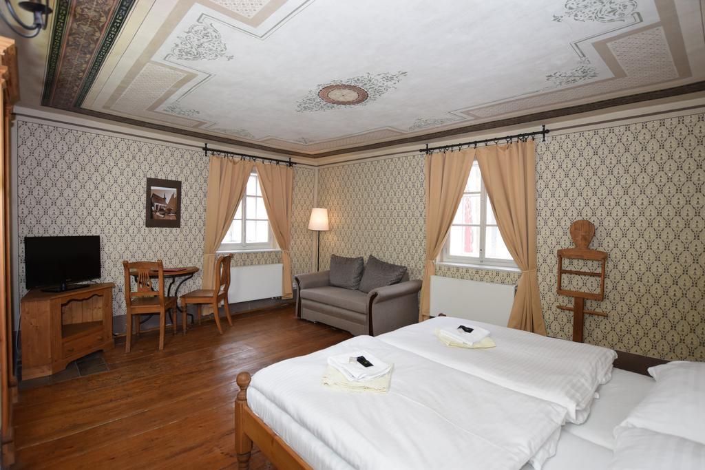 Pension Zamecka Apartma - Castle Apartments Český Krumlov Exteriör bild