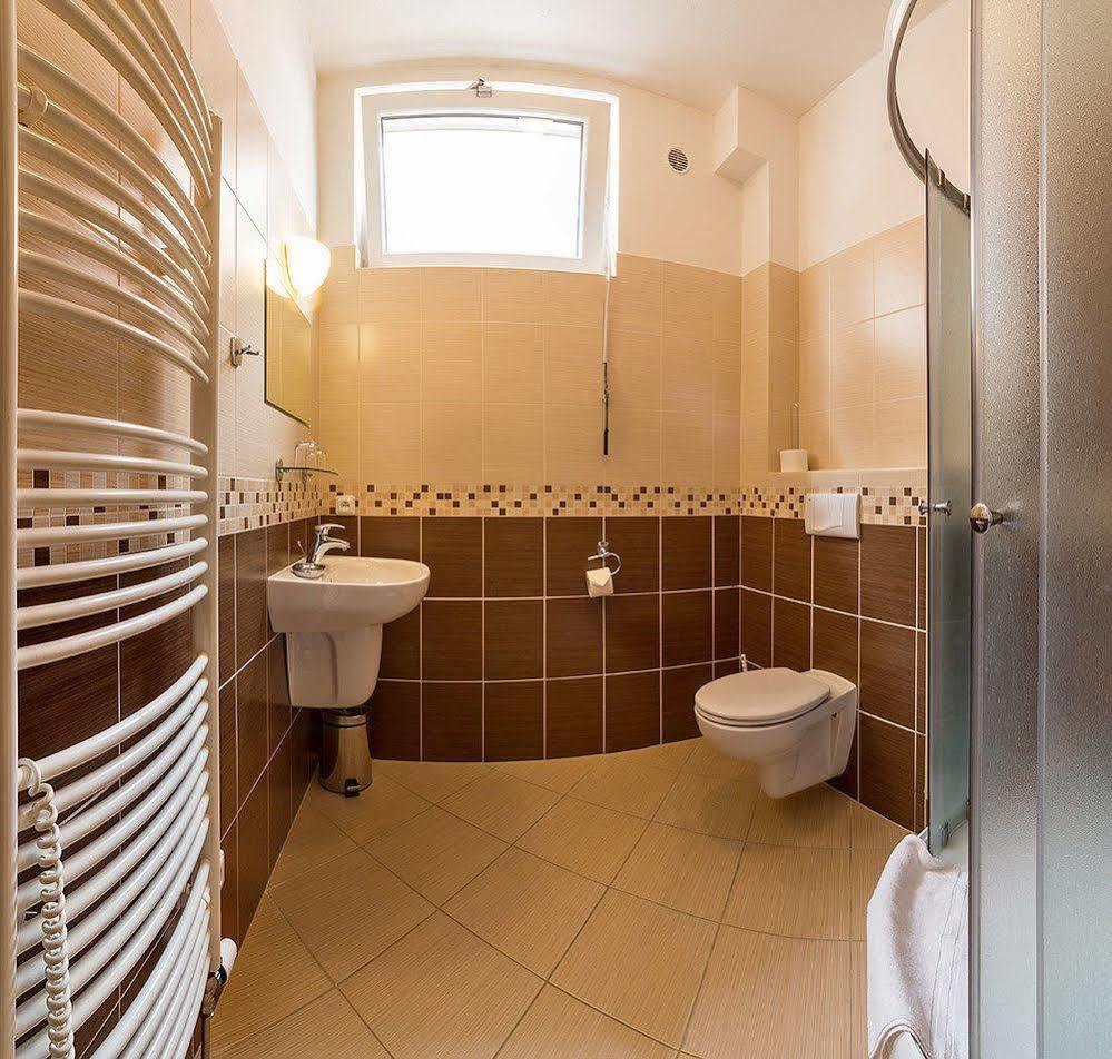 Pension Zamecka Apartma - Castle Apartments Český Krumlov Exteriör bild