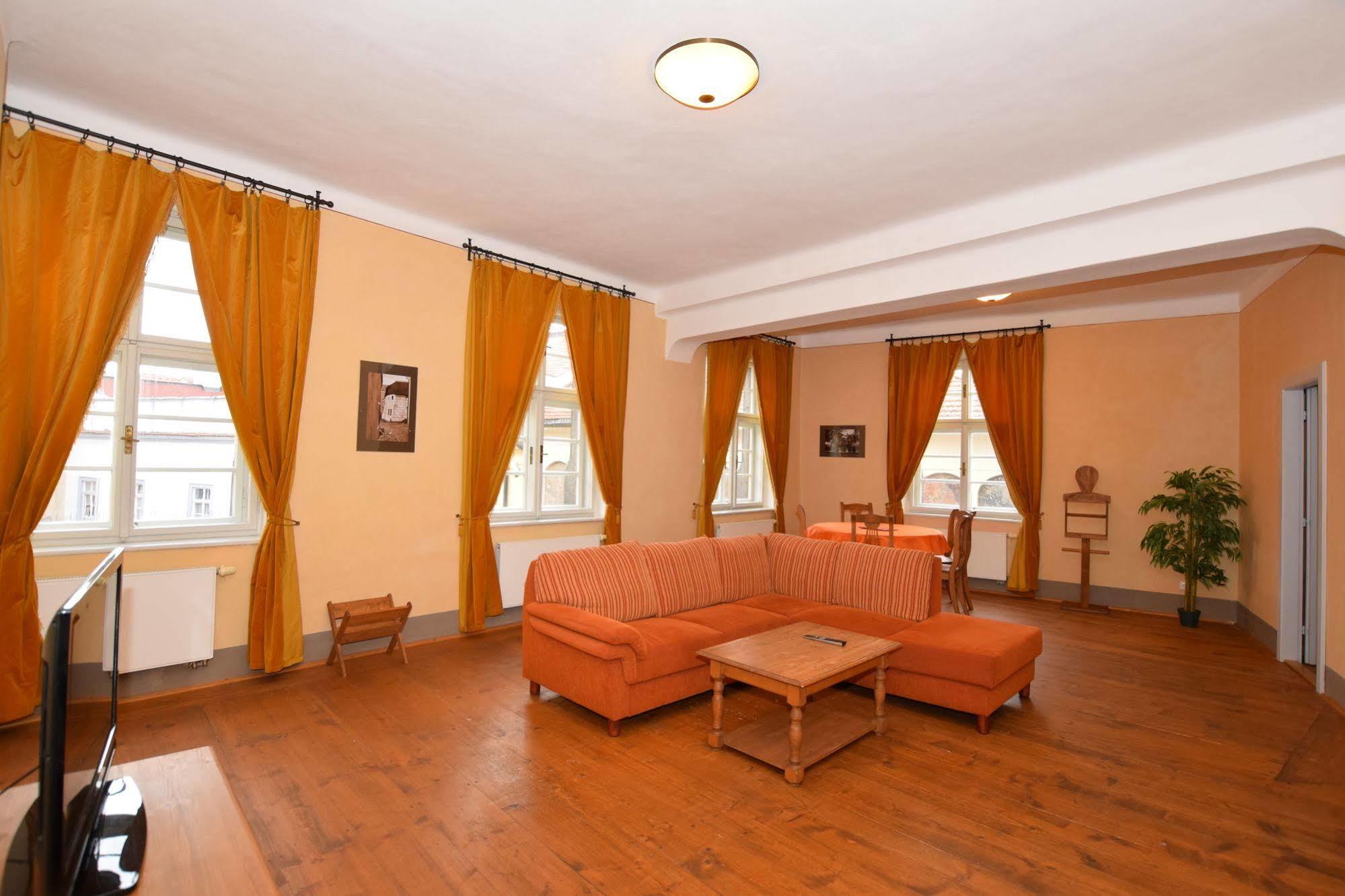 Pension Zamecka Apartma - Castle Apartments Český Krumlov Exteriör bild